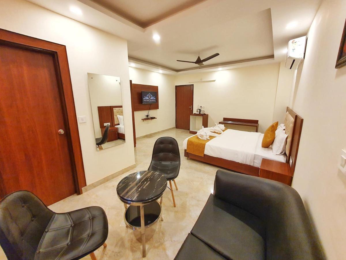 Hotel The Park Residency à Dehradun Extérieur photo