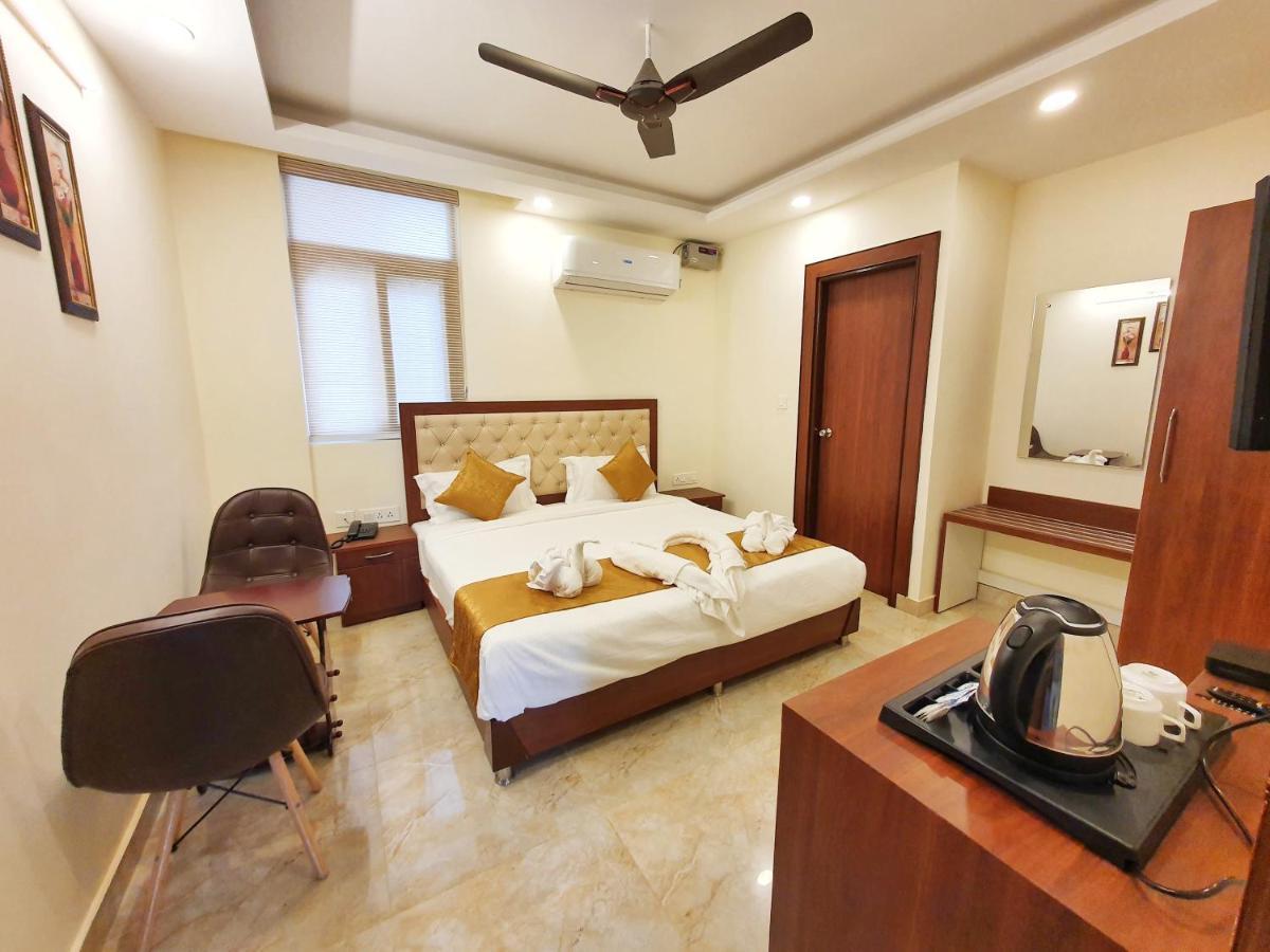 Hotel The Park Residency à Dehradun Extérieur photo