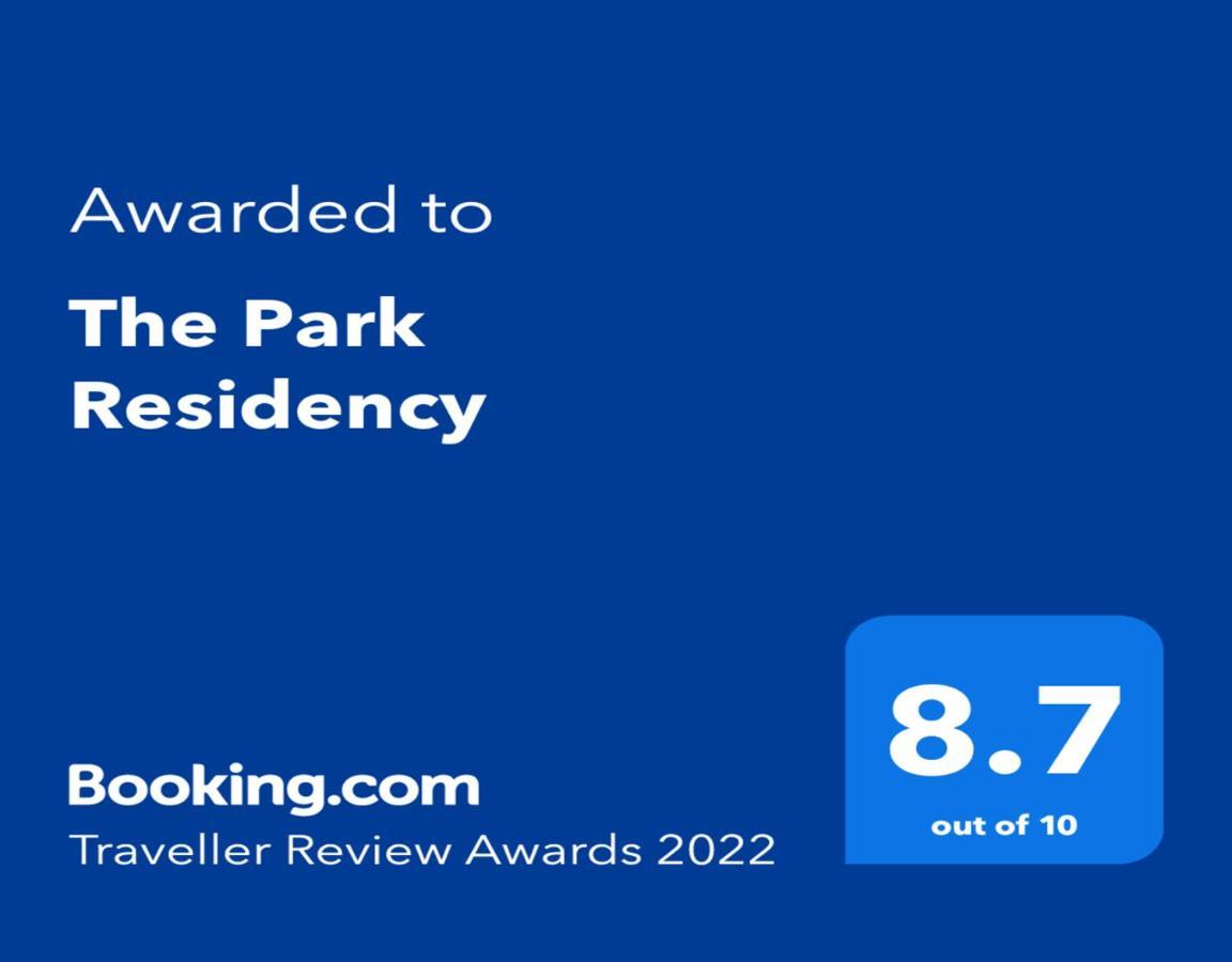 Hotel The Park Residency à Dehradun Extérieur photo